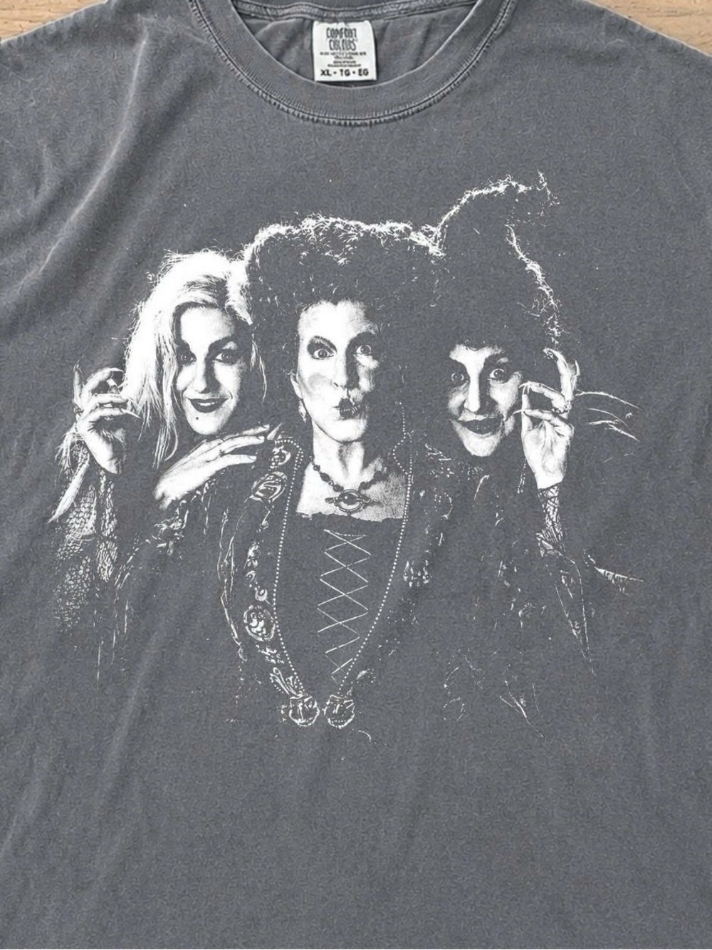 Comfort Colors Hocus Pocus Sanderson Sisters Witches Graphic Halloween Tee - Picture 2 of 2